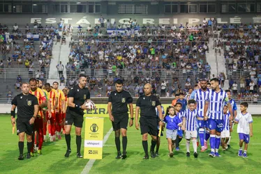 
				CSA vence a Juazeirense, que perde a invencibilidade na Série D: 2 a 0

			