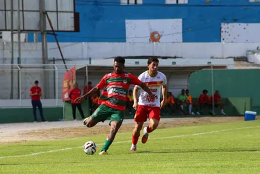 
				Juazeirense domina e CSE estreia com derrota na Série D: 3 a 1

			