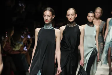 
				Passarela Tecnológica: das Inovações com IA em Moscou ao Retorno da Rio Fashion Week
			
			