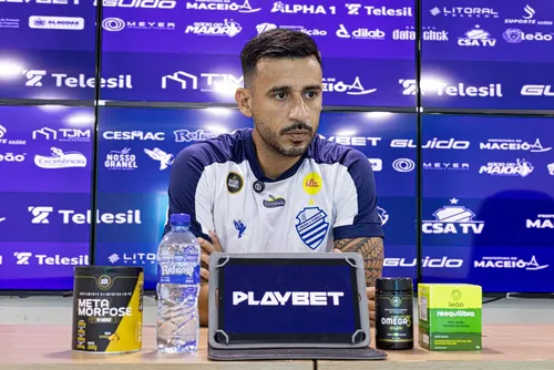 
				Camacho, sobre momento do CSA: "Se continuar assim, vamos conquistar grandes coisas"
			
			