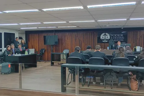 
				Caso Davi: PMs e uma ex-militar são condenados por desaparecimento e morte de jovem
			
			