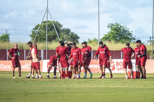 
				CRB desafia invencibilidade do Sport para deixar Z-4 da Série B
			
			