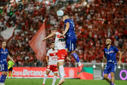 
				CRB fica no empate sem gols com o Fortaleza e está eliminado da Copa do Brasil
			
			