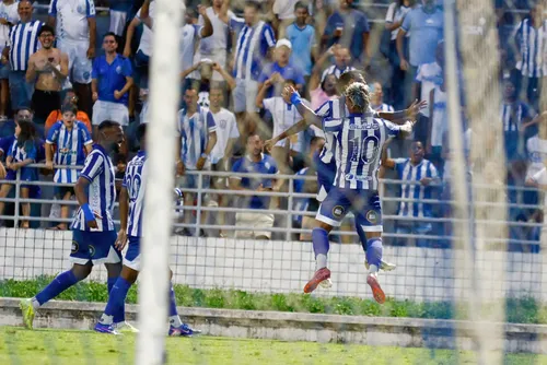 
				CSA vence Atlético de Alagoinhas-BA na estreia pela Série D do Brasileiro: 3 a 0
			
			