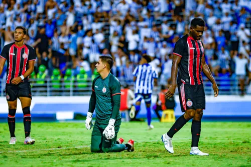 
				CSA vence Atlético de Alagoinhas-BA na estreia pela Série D do Brasileiro: 3 a 0
			
			