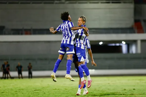 
				Fase artilheira e nova parceria: Rian Santana abre o jogo sobre momento no CSA
			
			