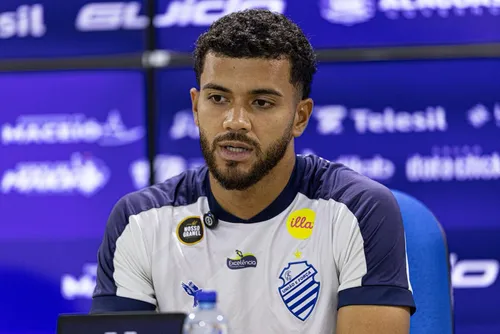 
				Félix Jorge celebra titularidade na zaga do CSA: "Muito gratificante"
			
			