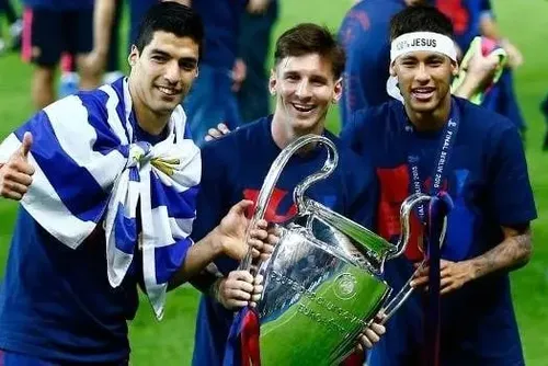 
				Messi abre o jogo sobre Cristiano Ronaldo: 'Não havia nada'
			
			