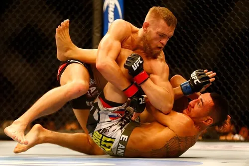 
				Superluta: UFC anuncia revanche entre McGregor e Holloway após 13 anos
			
			