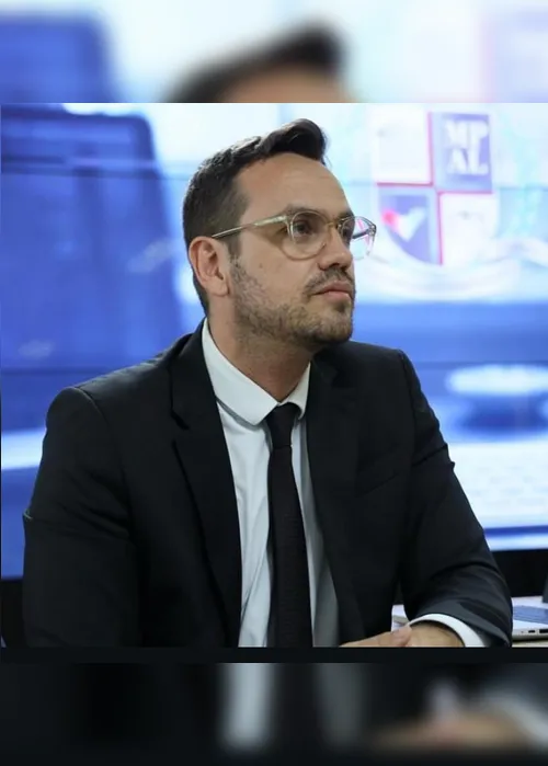
				A lei e o constrangimento do óbvio
			
			