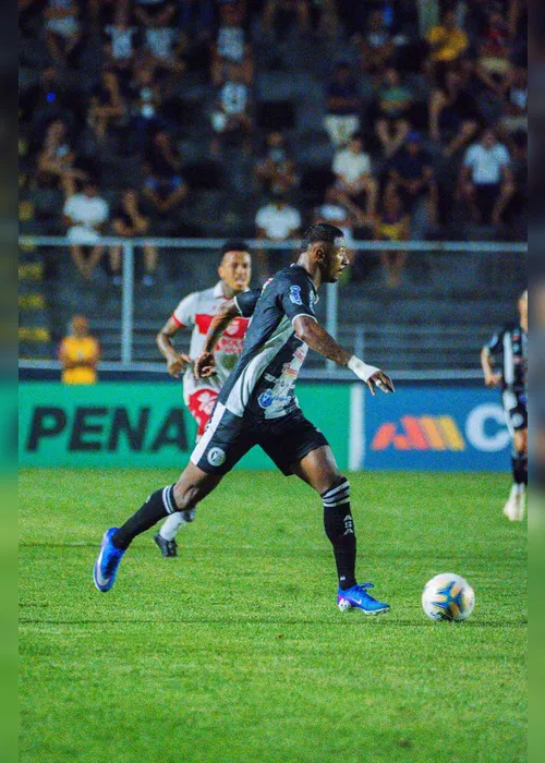 
				ASA aproveita os erros, CRB afunda nas próprias limitações
			
			
