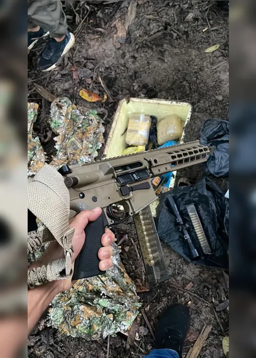 
				Dois suspeitos morrem em confronto com a PM em operação na Rota dos Milagres

			