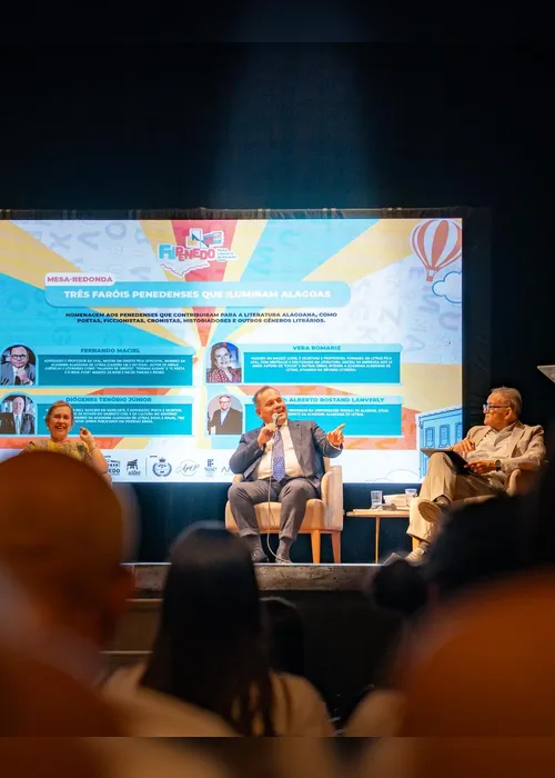 
				Durante a Flipenedo, Fernando Maciel ministra palestra sobre Barão de Penedo
			
			