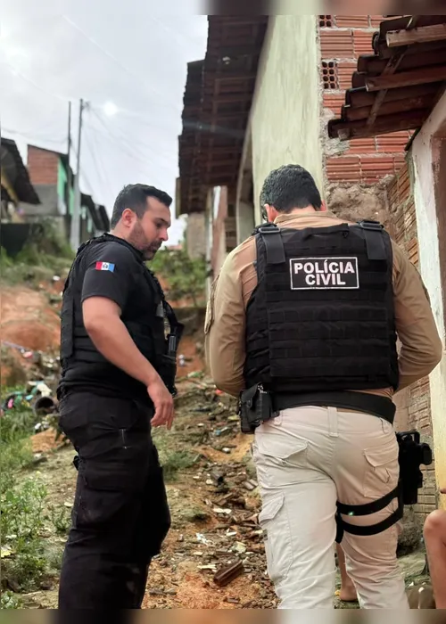 
				Homicidas que se passavam por falsos policiais para matar vítimas morrem em confronto com a PC
			
			