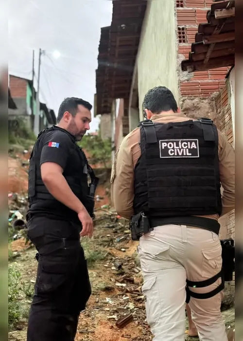 
				Mãe de vítima foi ameaçada de morte por criminosos e obrigada a deixar cidade de Branquinha, diz PC
			
			
