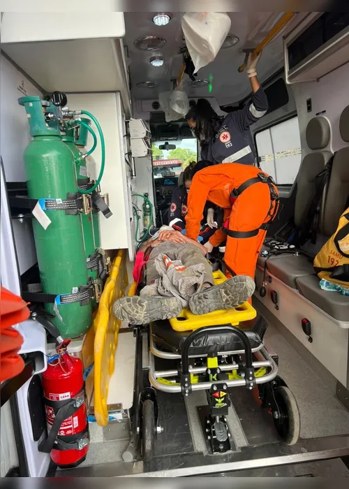 
				Motorista de van fica ferido após colisão com caminhão na BR-316

			