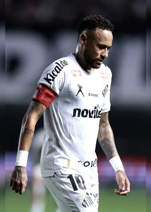 
				No retorno de Neymar, Santos vence Atlético-MG e se afasta da zona do rebaixamento
			
			