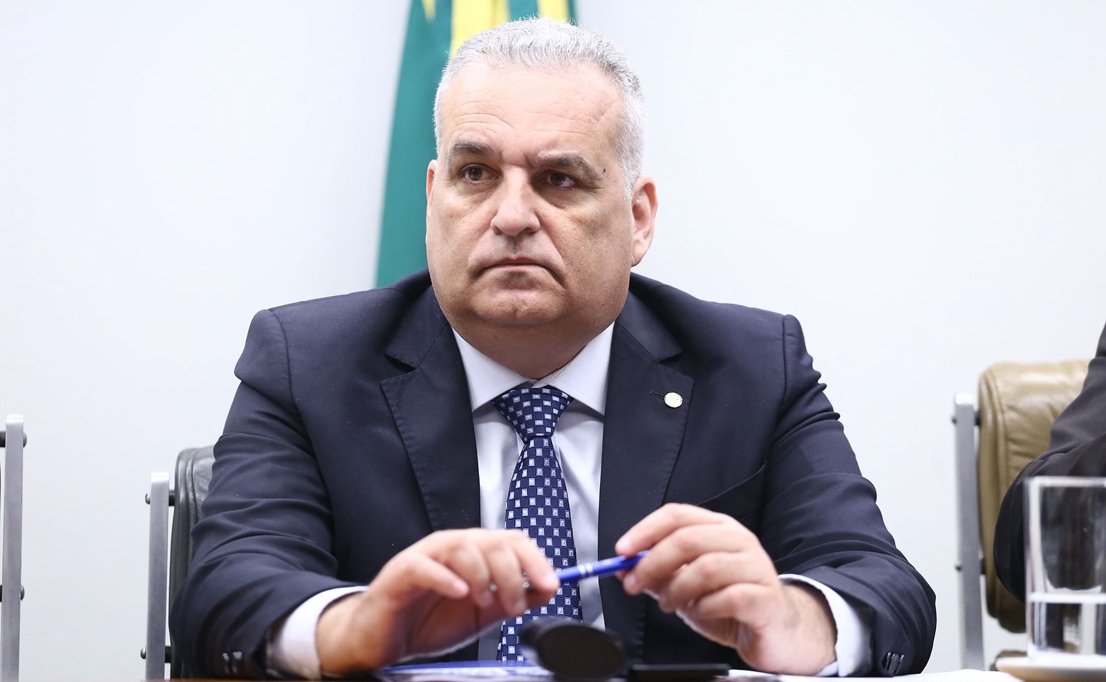 Flavio Bolsonaro picks Alfredo Gaspar as running mate