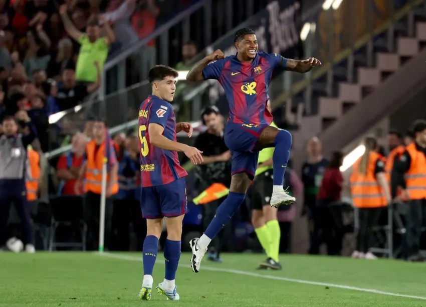 Barcelona vence Real Madrid e conquista o título da La Liga no Camp Nou