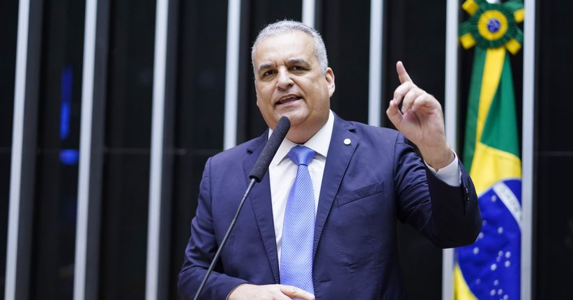 Gaspar lidera corrida ao Senado; Lira e Renan disputam segunda vaga