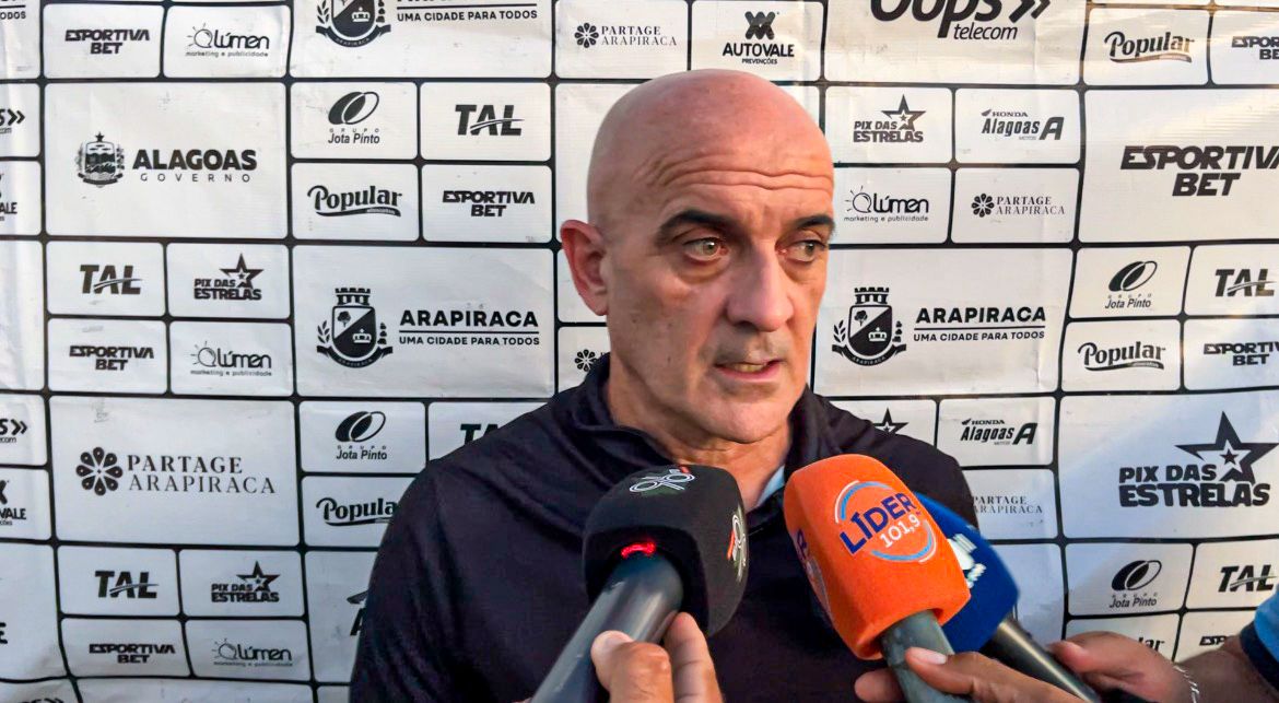 Schülle vê equilíbrio em campo, mas aponta erros de arbitragem em derrota do ASA