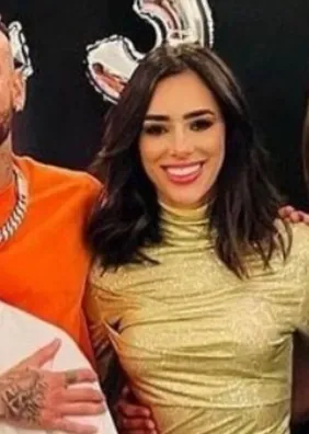 Carol Dantas fala de ida à Copa e web vê indireta para Amanda Kimberly