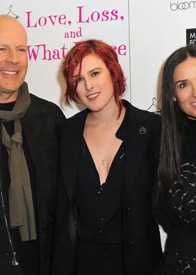 Rumer Willis conquista guarda da filha após disputa judicial com o ex