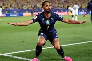 Dança de Matheus Cunha: amizade com campeão olímpico inspirou comemoração