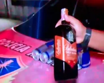 Adolescente tenta furtar whisky e energéticos de supermercado no Dia dos Namorados e acaba apreendido
