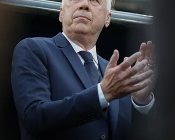 Ancelotti mantém confiança após empate e define meta do Brasil na Copa: “Classificar e evoluir”