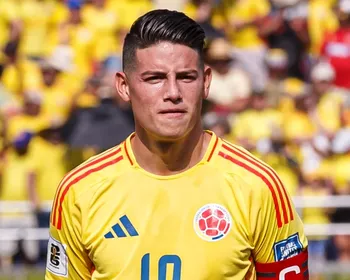 Após polêmica, James Rodríguez se desculpa com filha de presidente