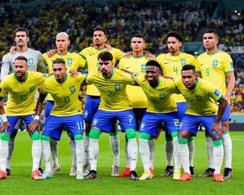Brasil deve repetir oito titulares do time de 2022 na estreia da Copa