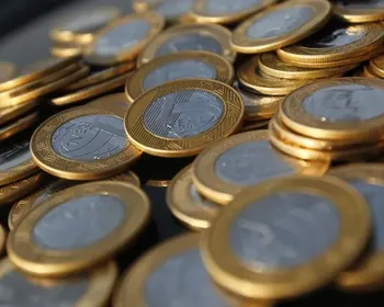 Brasil tem pior retorno à população entre países com maior carga tributária