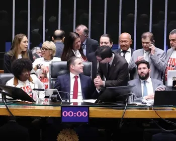 Proposta que acaba com escala de trabalho
6x1 é aprovada em dois turnos na Câmara