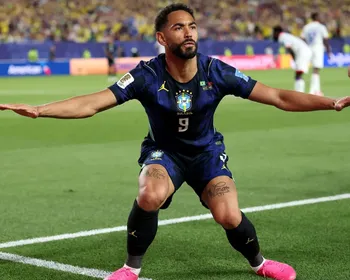 Dança de Matheus Cunha: amizade com campeão olímpico inspirou comemoração