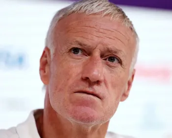 Deschamps segue na França e não comanda a seleção contra Noruega