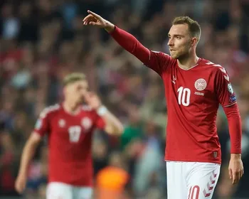Dinamarca atualiza estado de Eriksen após colapso em campo