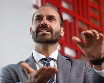 Após condenação, Eduardo Bolsonaro apela a Trump e cita Lei Magnitsky