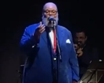Ed Motta é atingido por rolha em 1º show após briga em restaurante
