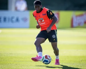 Endrick anota golaço em treino da Seleção Brasileira nos EUA