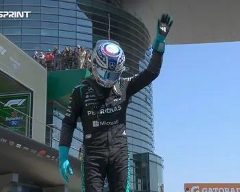 F1: Russell supera Hamilton por 0s064 e faz a pole no GP de Barcelona