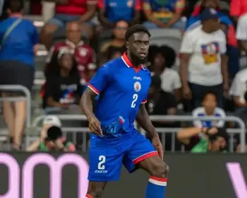 Fifa pede mudança em camisa do Haiti por possível mensagem política; entenda