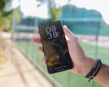 Fim da voz clonada: Android cria trava "invisível" contra golpes por IA