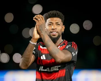 Flamengo recebe proposta de mais de R$ 50 milhões por Emerson Royal