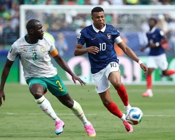 Gol perdido em França x Senegal impressiona torcida