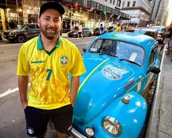Gremista percorre 14 países de Fusca para ver a Seleção Brasileira nos EUA