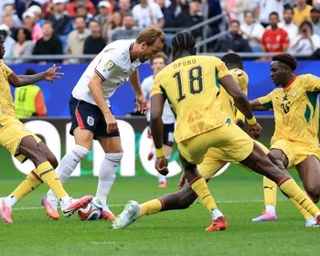 Inglaterra joga mal e fica apenas no empate contra Gana pela Copa do Mundo