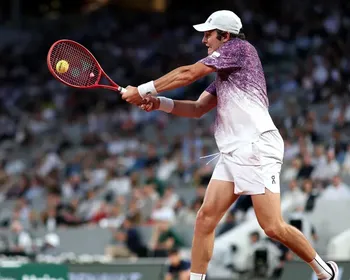 João Fonseca vence Casper Ruud e vai às quartas de Roland Garros