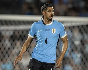 Jogador do Uruguai tem lesão muscular e preocupa seleção antes de estreia na Copa