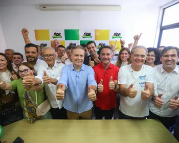 José Wanderley é lançado ao Senado pelo MDB e completa chapa com Renan Calheiros